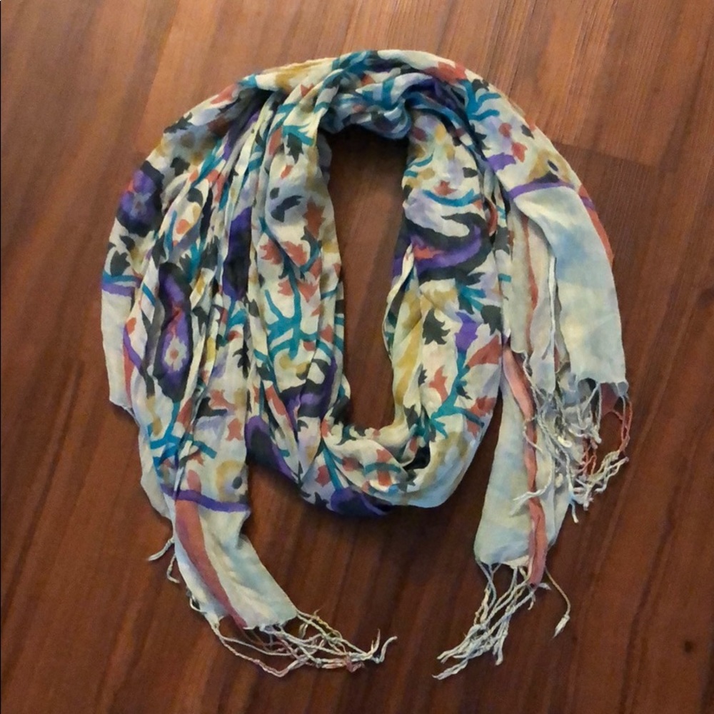 UO Vintage Spring Scarf